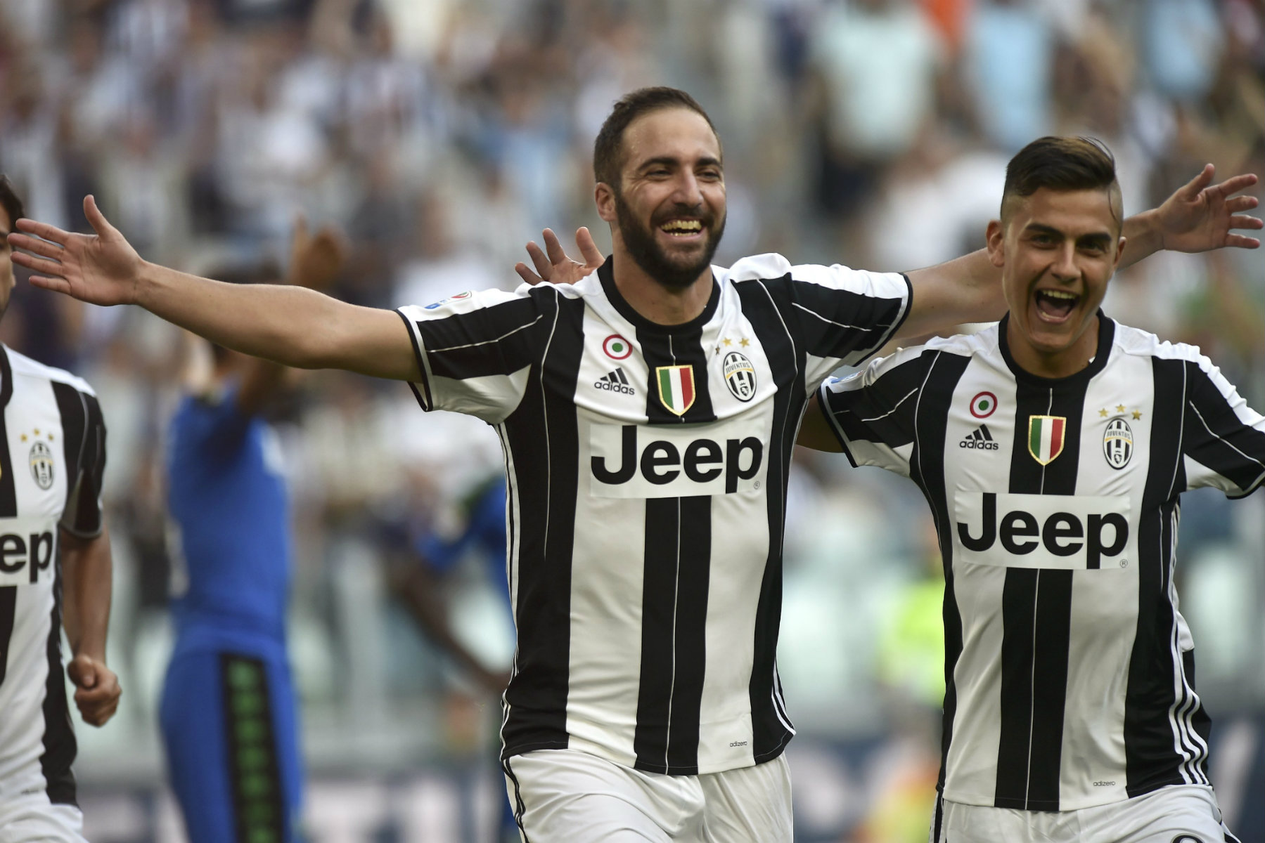 Higuaín y Dybala, atacantes de la Juventus 