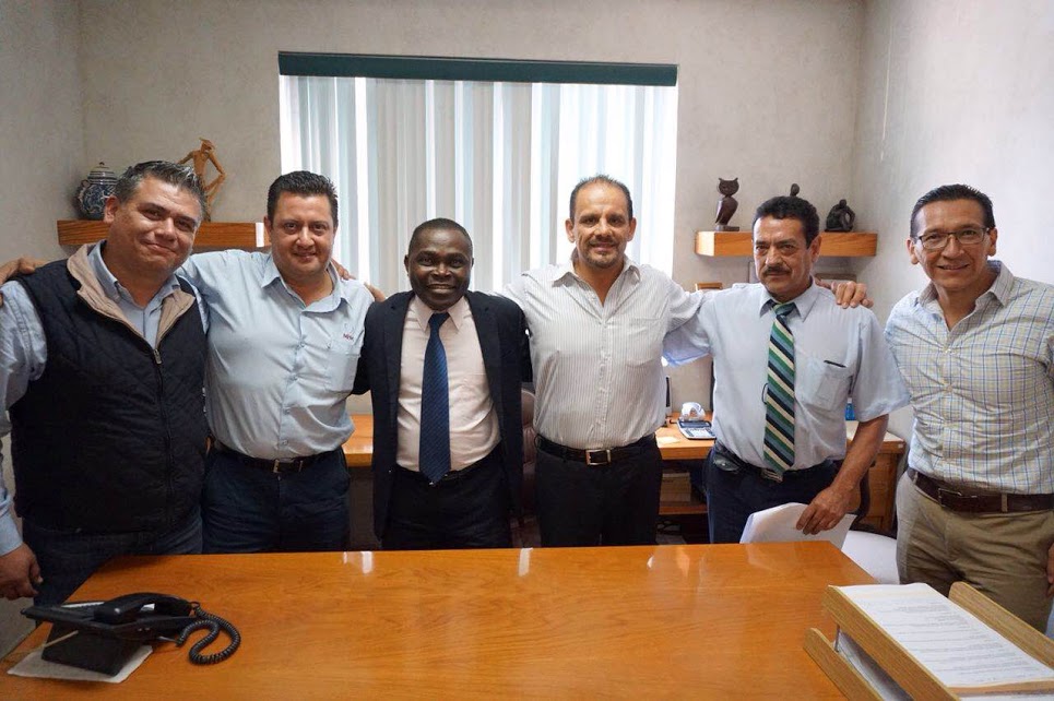 En la firma estuvo presente Kibondo Omari Augustin, socio de Ceproved en México y América Latina. 