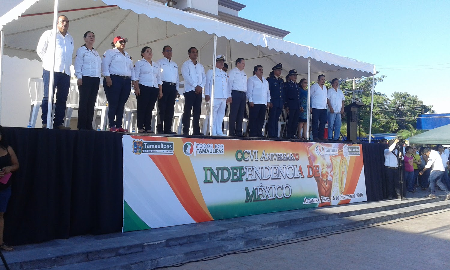 Inicia desfile en Altamira.