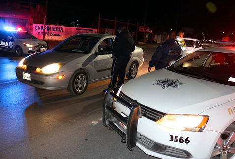Detuvieron a 35 personas y 27 fueron infraccionados, por manejar en estado de ebriedad y conducir con aliento alohólico en Torreón.
