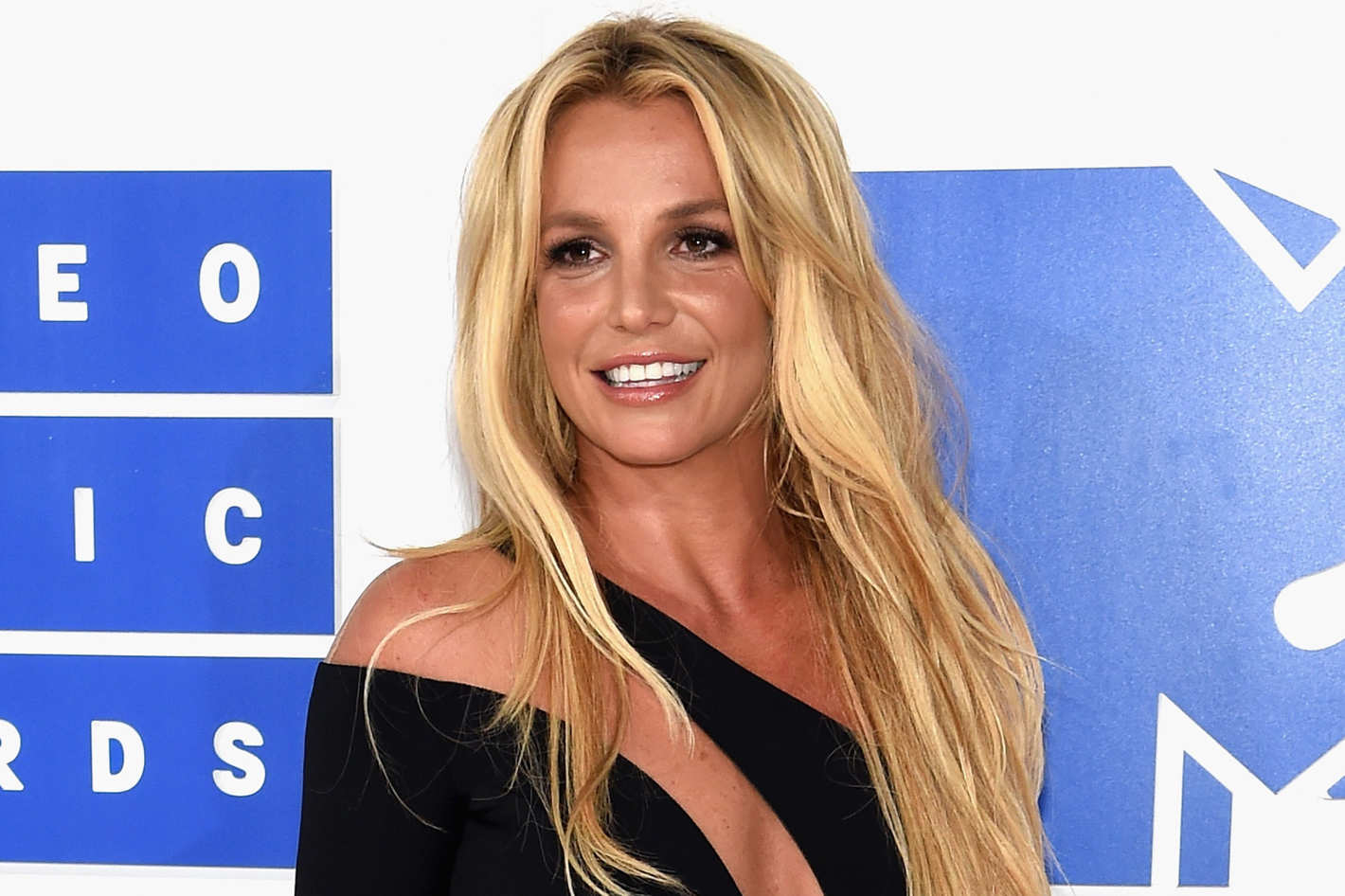 Britney Spear encendió las redes con un video de ella bailando en bikini.