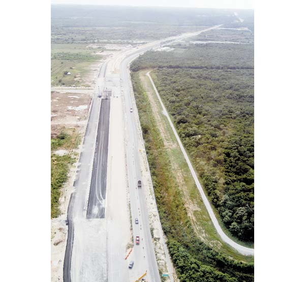 En 2009 la inversión física para comunicaciones y transportes creció  15.8%.