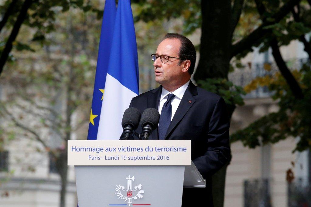 El presidente, François Hollande, emite discurso en memoria a las víctimas de los atentados terroristas.