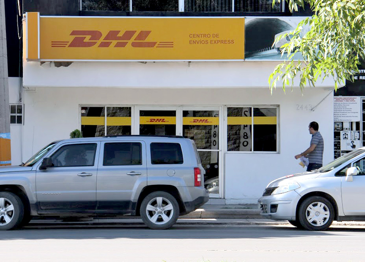 La sucursal de DHL fue asaltada por un individuo quien logró llevarse una cantidad importante de dinero.