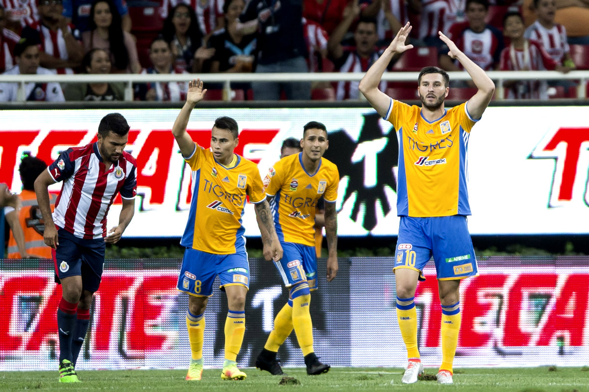 Zelayarán, Sosa y Gignac 