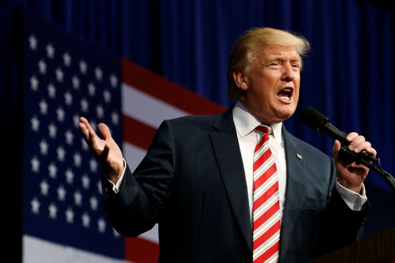 Trump dijo a los manifestantes afro estadunidenses que su indignación estaba ocasionando sufrimiento entre sus propias comunidades.