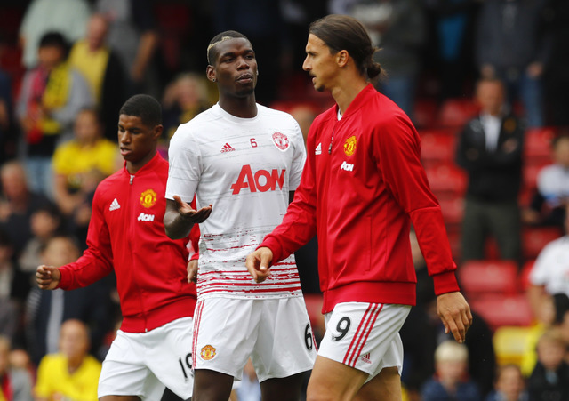 Zlatan y Pogba calentamientos previos al partido