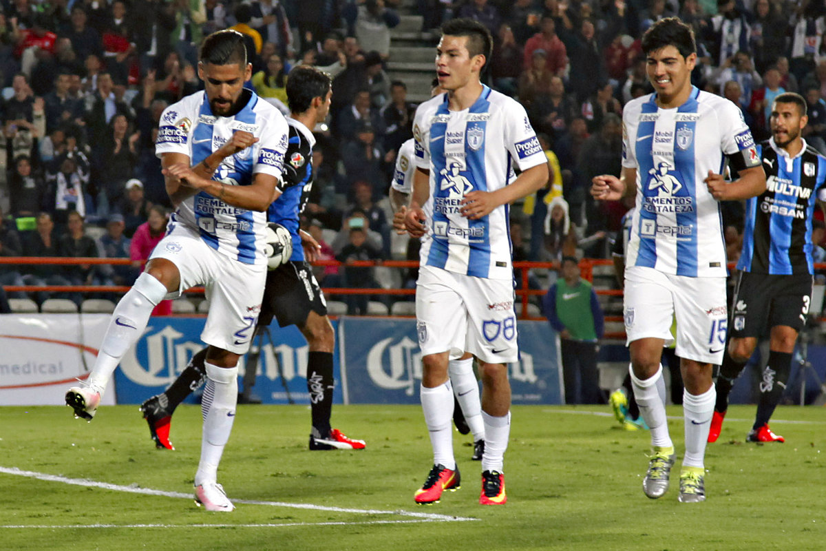 Franco Jara e Hirving Lozano fueron artífices de la victoria 2-0 vs. Querétaro