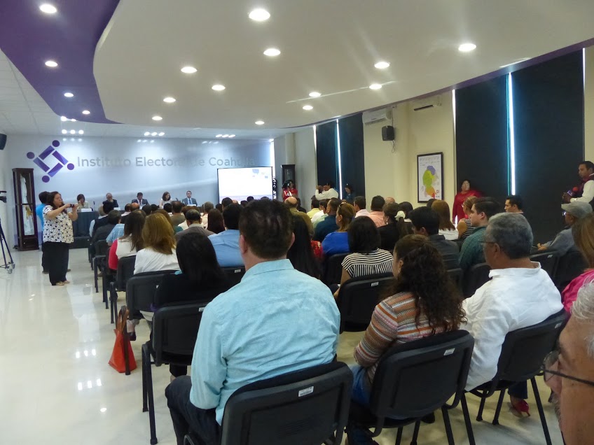 Se llevó a cabo en Saltillo el "Ciclo de Diálogos Democráticos para una Ciudadanía Activa".