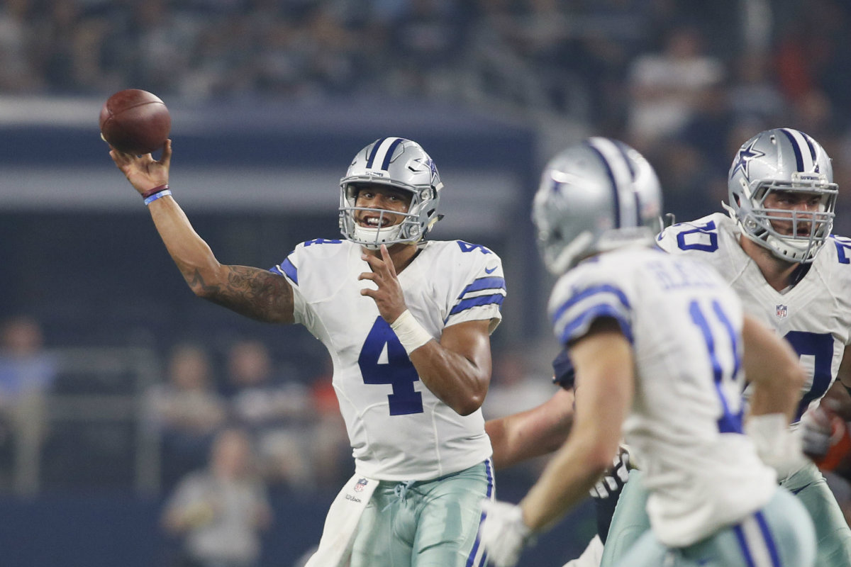 Dak Prescott, quarterback de los Vaqueros de Dallas