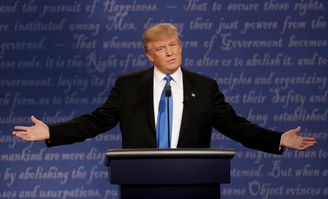 El candidato republicano, Donald Trump, aseguró en la primera parte del debate que ayudará a recuperar los empleos en el país.