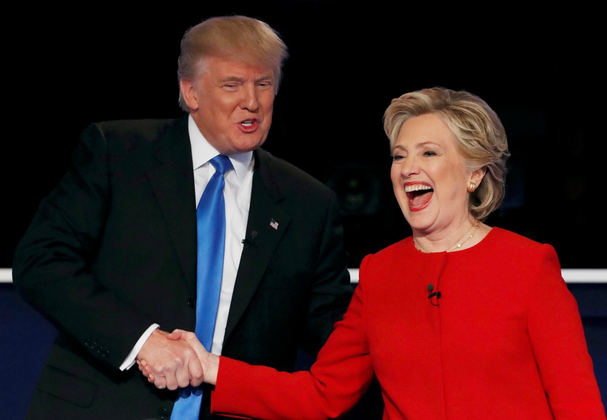 Los candidatos a la presidencia de Estados Unidos concluyeron el debate dándose la mano de manera cordial.