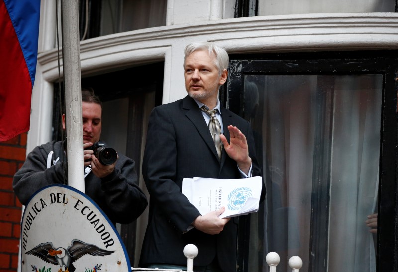 El fundador de WikiLeaks, Julian Assange, se encuentra refugiado en la embajada de Ecuador en Londres.