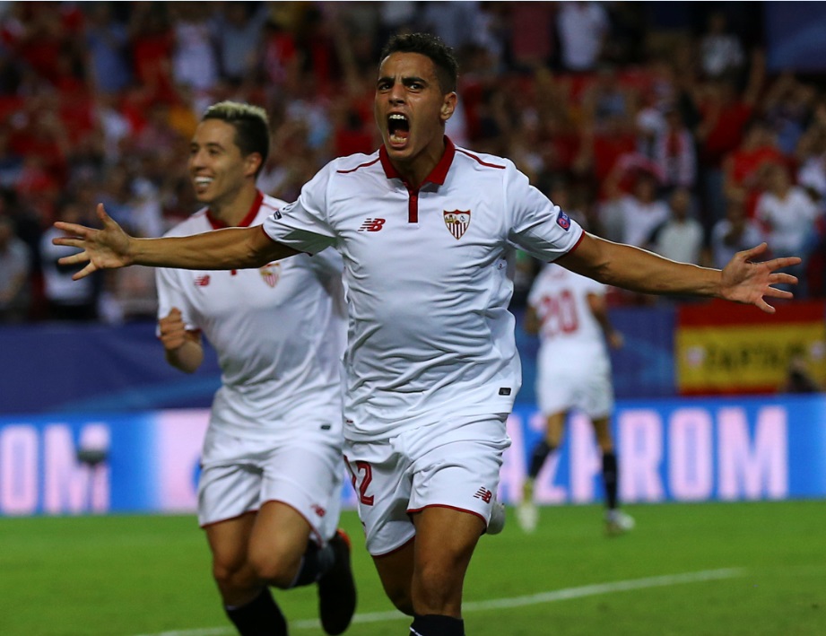 Sevilla celebra gol ante Olympique Lyon