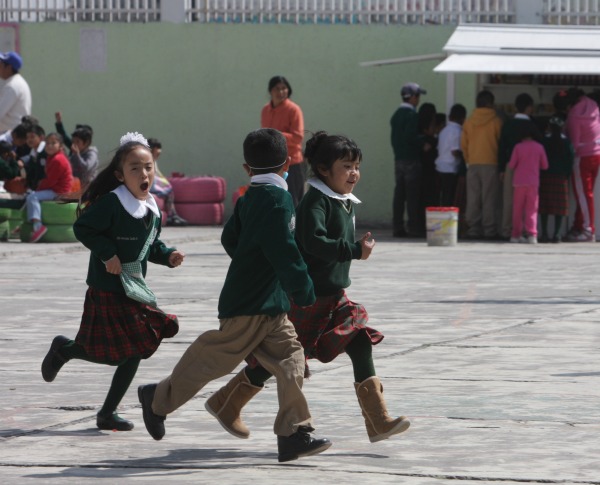 Niños en escuelas mexiquenses.