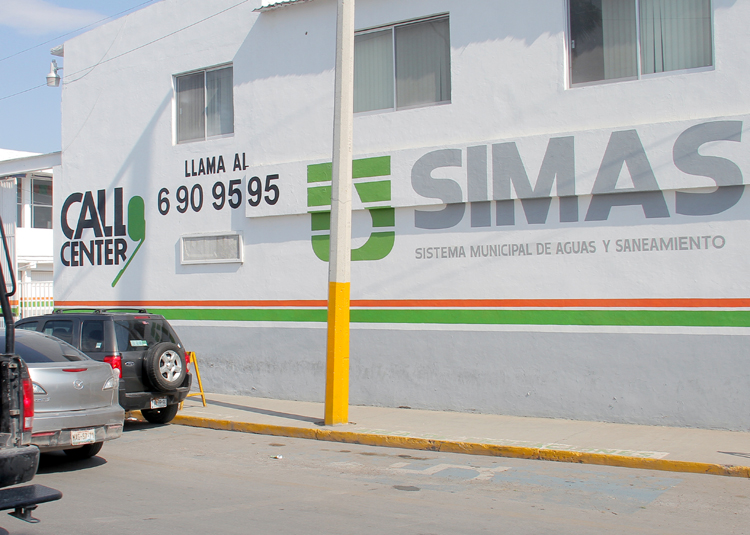 Integrantes del ICAI acudieron a Simas Torreón para reunirse con los directivos.