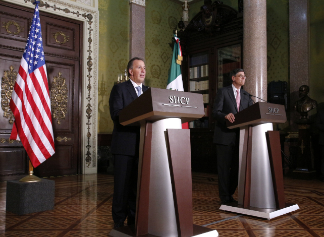 El secretario de Hacienda y Crédito Público, José Antonio Meade, y el secretario del Tesoro de Estados Unidos, Jack Lew.