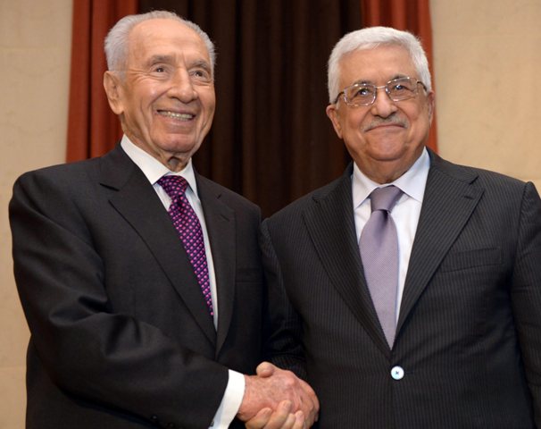 Shimon Peres y Mahmud Abbas.