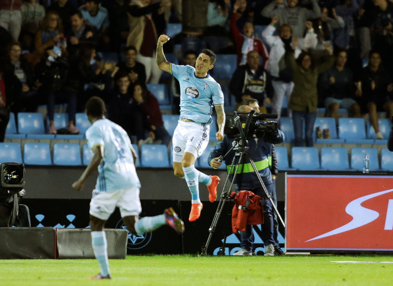 Pablo Hernández festeja su gol ante el Barcelona 