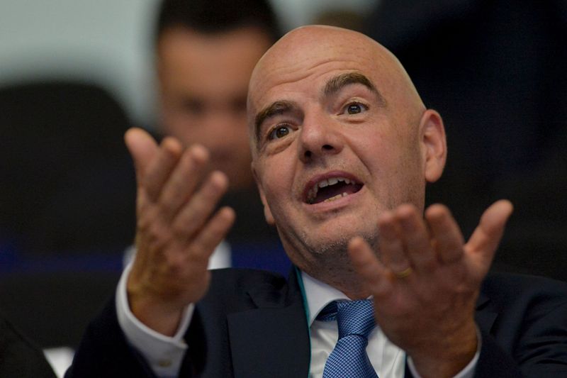 Gianni Infantino durante su visita a Colombia 