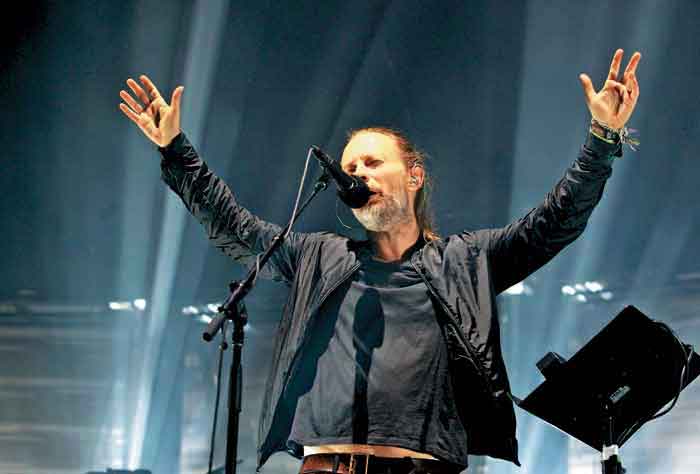 Thom York y su banda fueron ovacionados por más de 20 mil personas durante su primer concierto.