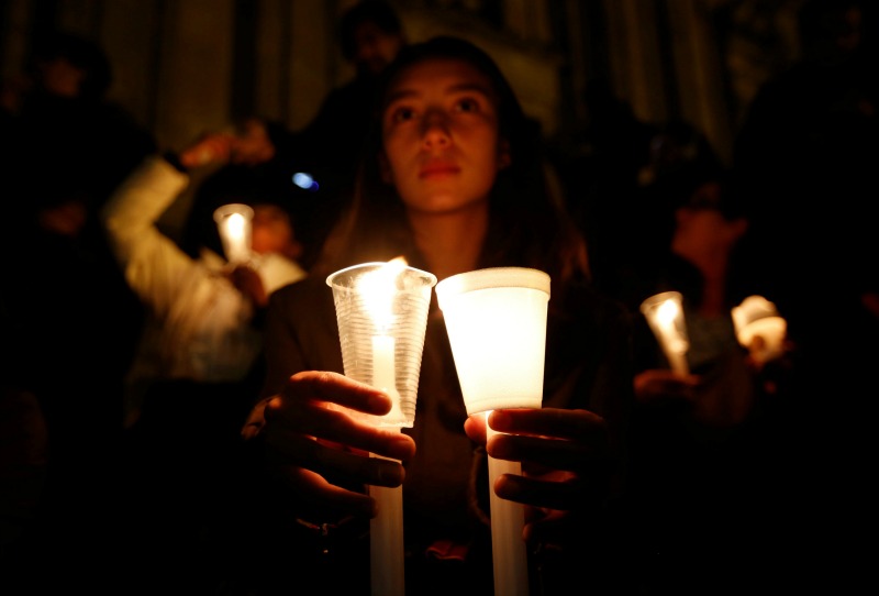 La "Marcha por la Paz" fue organizada en las redes sociales por parte de grupos estudiantiles y movimientos sociales. 