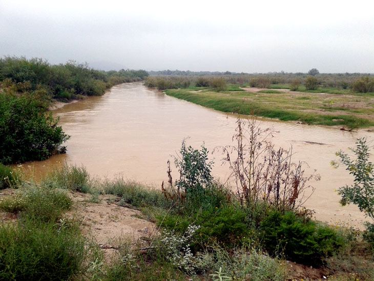 Campesinos de matamoros, piden el desazolve de dos canales para poder aprovechar el agua del río Aguanaval.