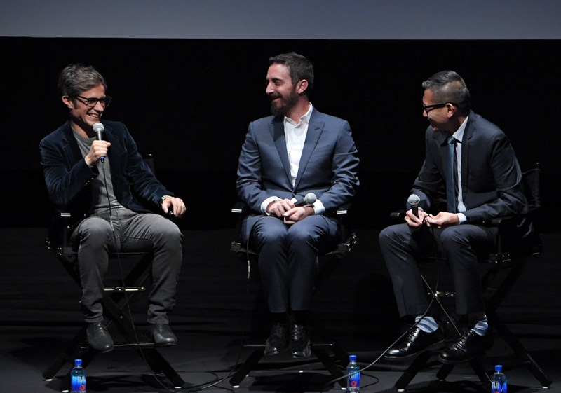 Gael García Bernal y el director Pablo Larraín presentaron 'Neruda' en Nueva York.