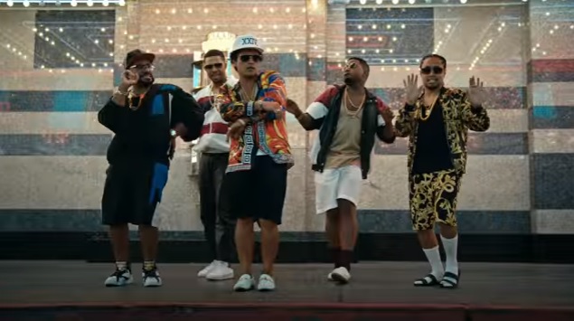 El cantante Bruno Mars estrenó su nuevo tema musical "24k Magic".