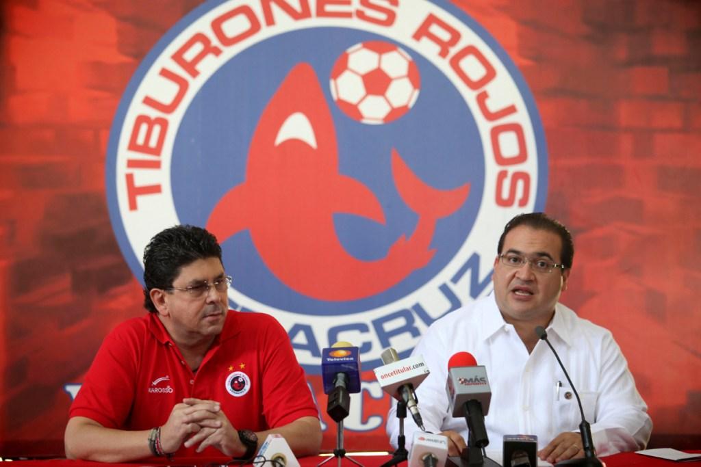 El empresario y diputado federal, Fidel Kuri, junto al gobernador Javier Duarte.