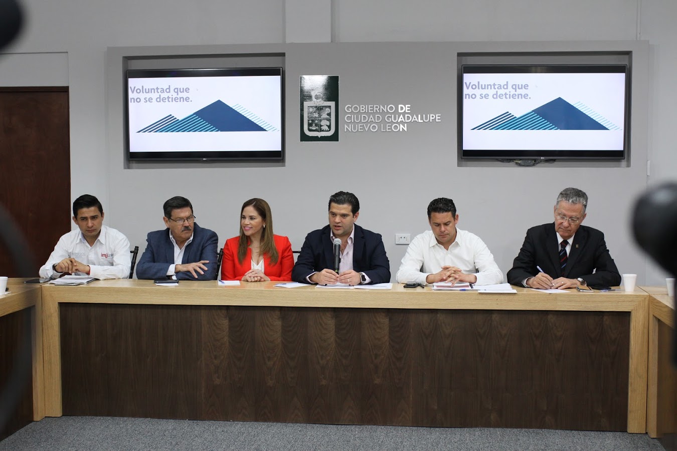 Rectores de la UANL y UR, Instituto de la Juventud, Ayuntamiento de Guadalupe y Senado de la República apoyarán a los jóvenes para que continuen sus e