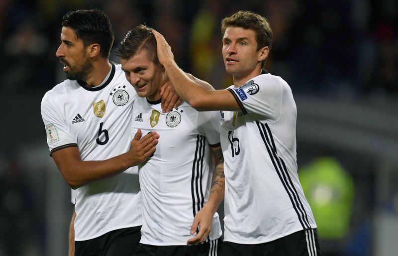 Thomas Muller con Tony Kross