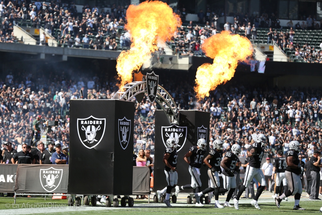 El triunfo de Raiders en imágenes 