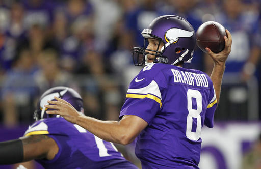Sam Bradford, mariscal de Vikingos