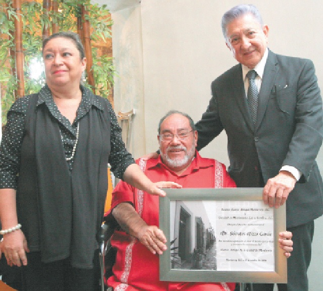 Sugirió crear un registro público de la propiedad.