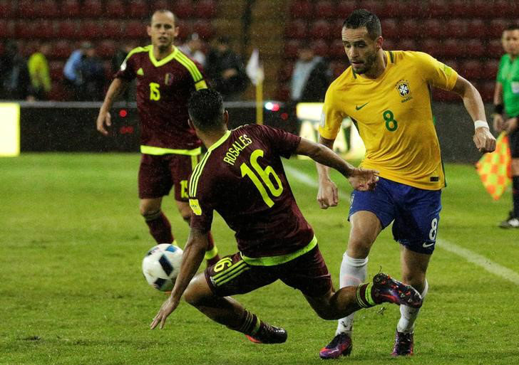 Brasil derrota a Venezuela y es líder de la eliminatoria mundialista sudamericana