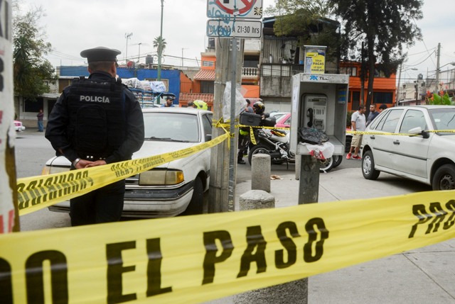 La osamenta fue hallada junto a una rebanada de pastel alrededor de las 11:20 horas