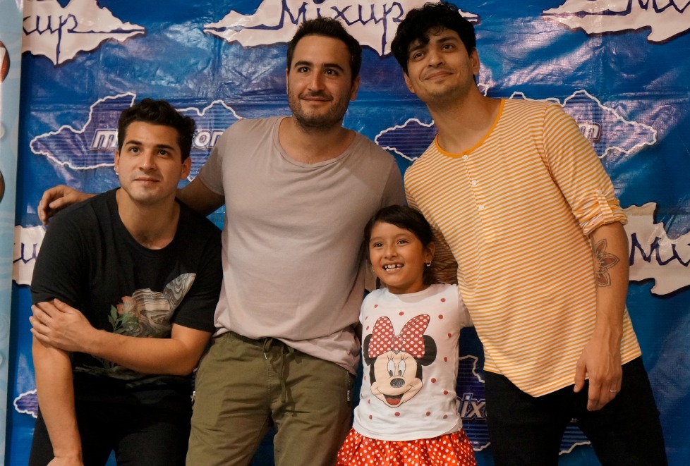 Los fans tapatíos pudieron tomarse fotos con Julio Ramírez, Jesús Navarro y "Bibí" Marín.