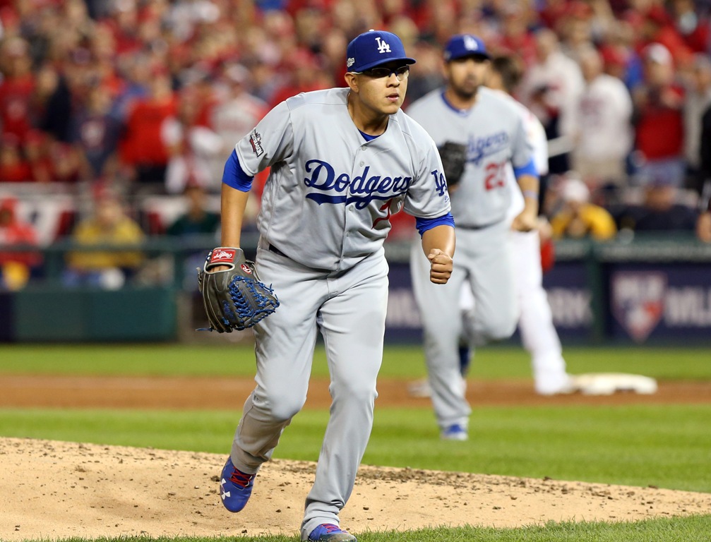 Julio Urías tuvo participación en el duelo entre Dodgers y Washington