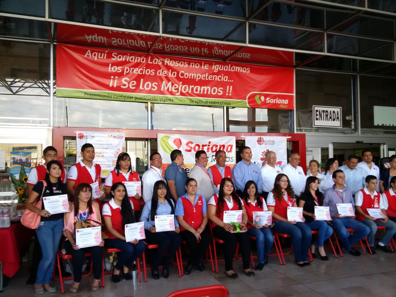 Cáritas Gómez Palacio recibió 83 mil 796.30 pesos del redondeo en Soriana.