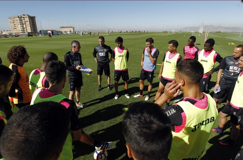 Granada se prepara para su encuentro contra el Atlético
