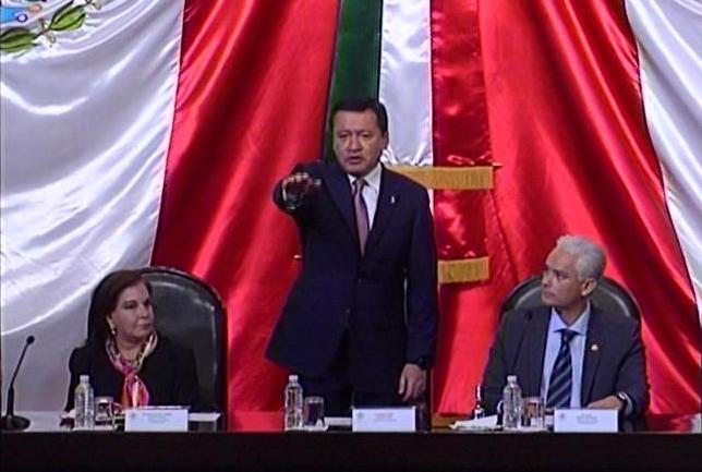 El secretario de Gobernación, Miguel Ángel Osorio Chong, compareció en la Cámara de Diputados para la glosa del IV Informe de Gobierno. 