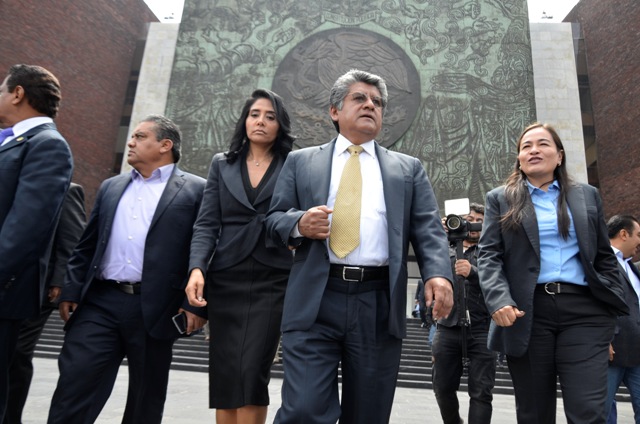 El coordinador de los diputados perredistas, Francisco Martínez Neri, dijo que su partido se opondrá a los recortes para pueblos indígenas y campo, en