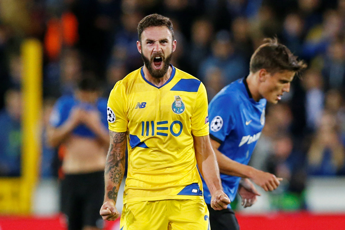 El eufórico festejo de Layún tras darle el empate al Porto