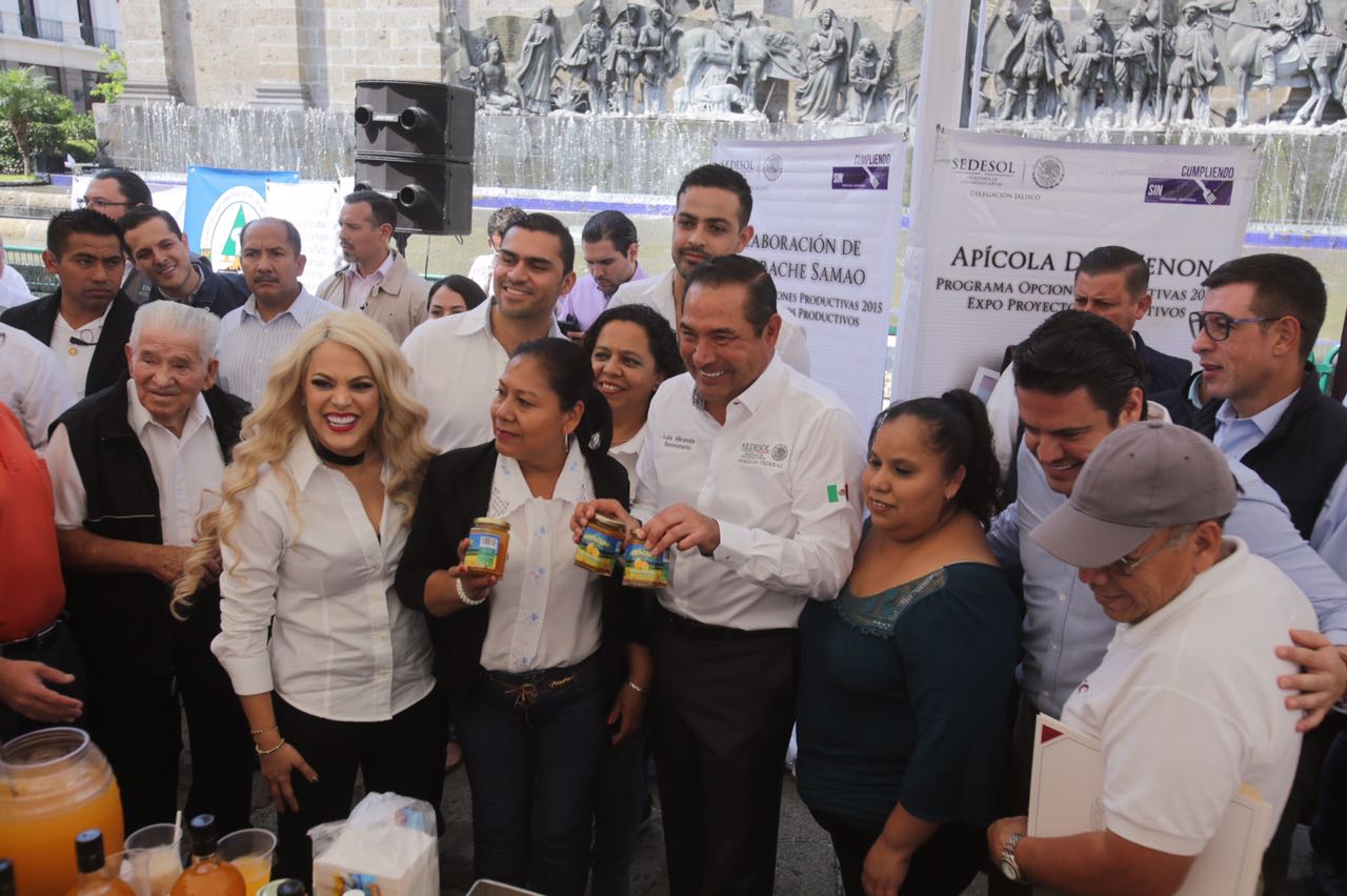 Luis Enrique Miranda Nava, titular  de la Sedesol, durante el evento celebrado con beneficiados de los programas sociales.