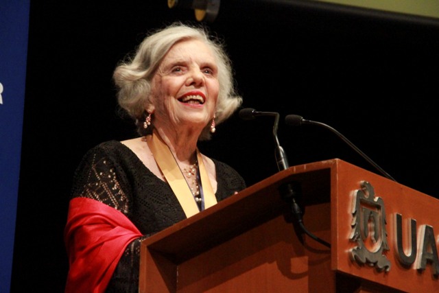 La escritora Elena Poniatowska.