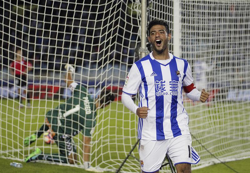 Carlos Vela celebra su anotación 