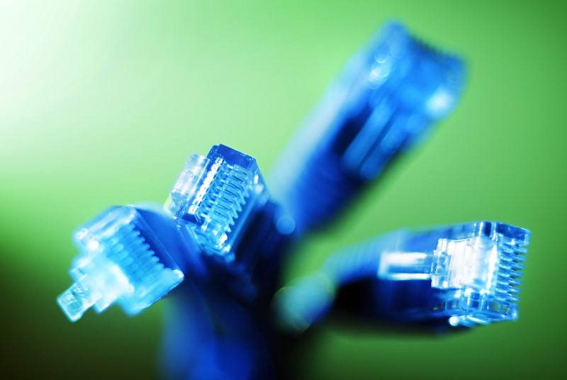 Una compañía de servidores de internet fue el objetivo de los hackers que lograron dejar sin internet a gran parte de Estados Unidos. 