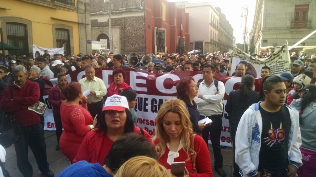 Los comerciantes piden ser incluidos en la Constitución de la Ciudad de México, así como mesas de trabajo para resaltar su labor en la vía pública. 