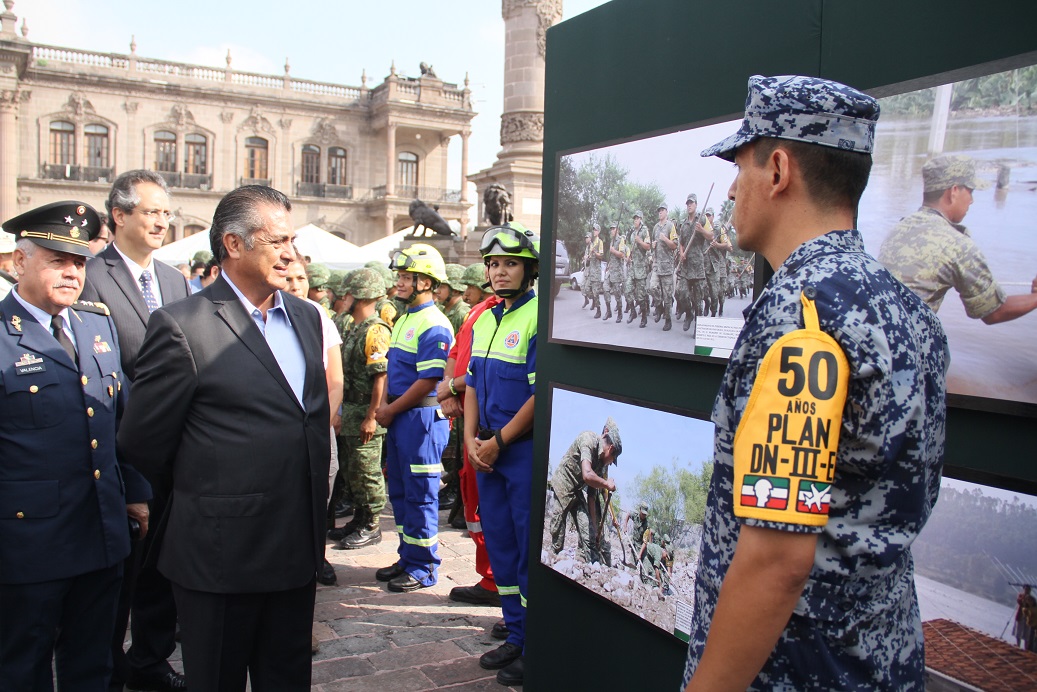 La ceremonia se realizó en la Explanada de los Heroes.
